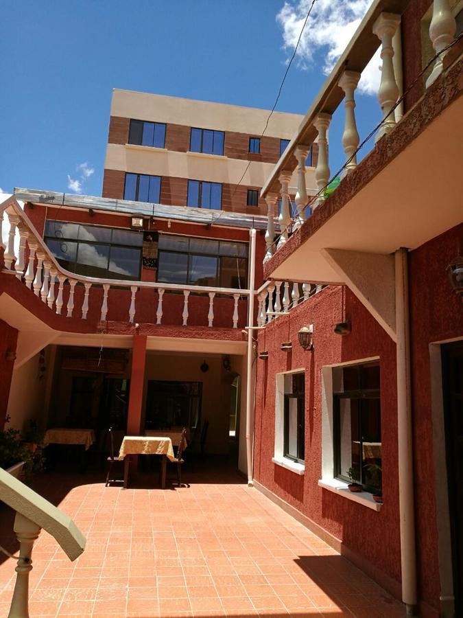 Vargas Hotel Tupiza Exterior foto