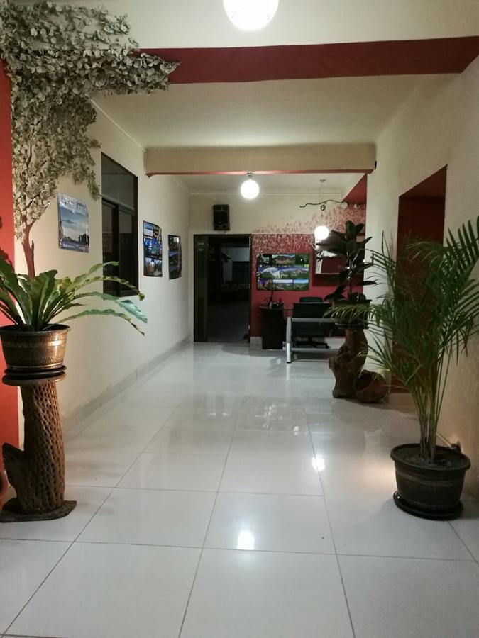 Vargas Hotel Tupiza Exterior foto
